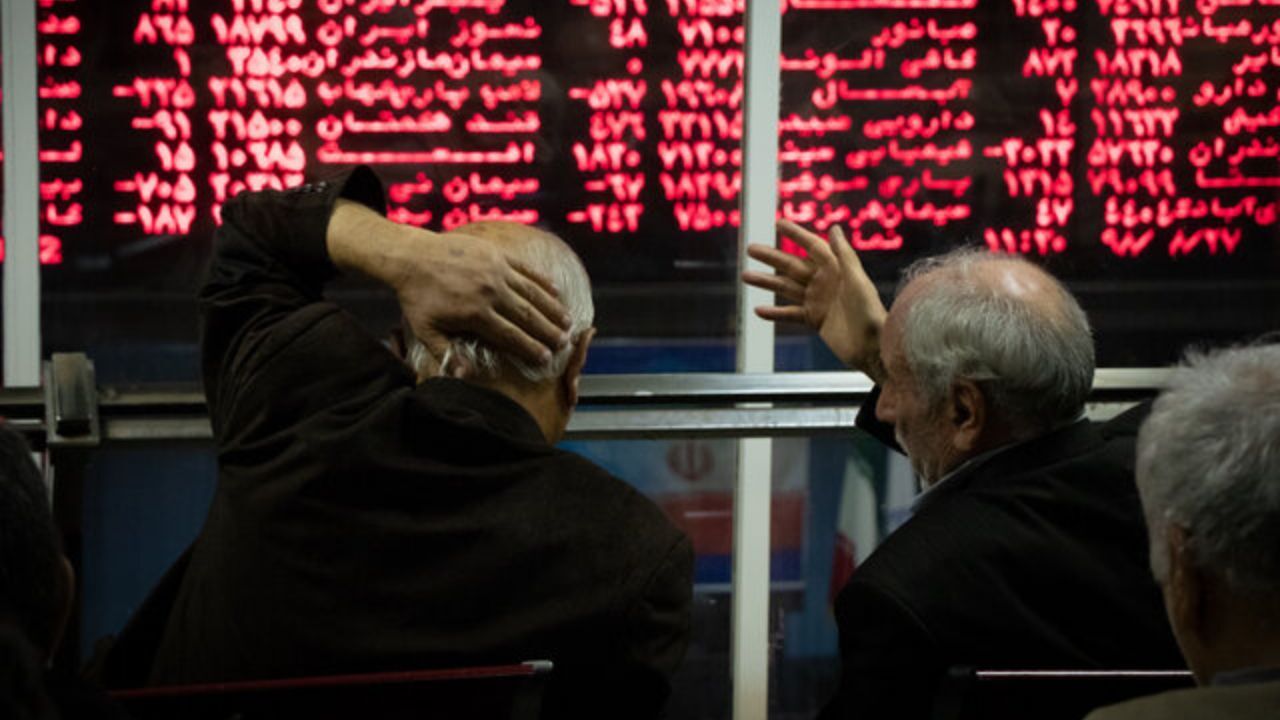 بورس در سراشیبی معاملات قرار گرفت