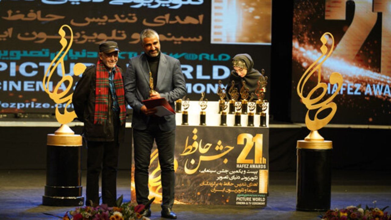 بیست‌ویکمین جشن «حافظ» برگزار شد/ جوایز اصلی برای «قهرمان»