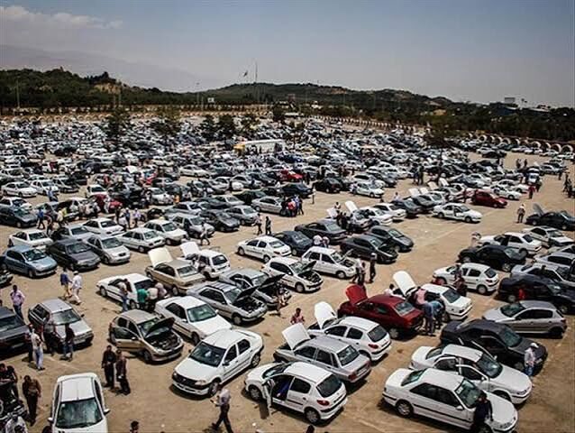 افزایش قیمت بنزین و تغییر قیمت ارز صنایع تحلیل بازار خودرو در هفته اول مرداد