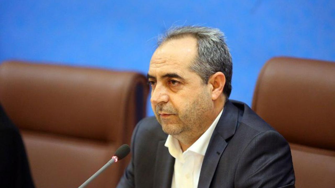 منشور گفت‌وگوی سیاسی را در قم دنبال می‌کنیم/ بیشترین نقش در گسترش احزاب را خود آنها دارند
