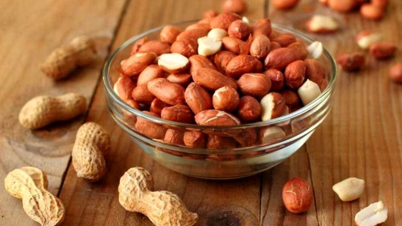 قیمت آجیل بالا رفت بادام زمینی فراوان شد