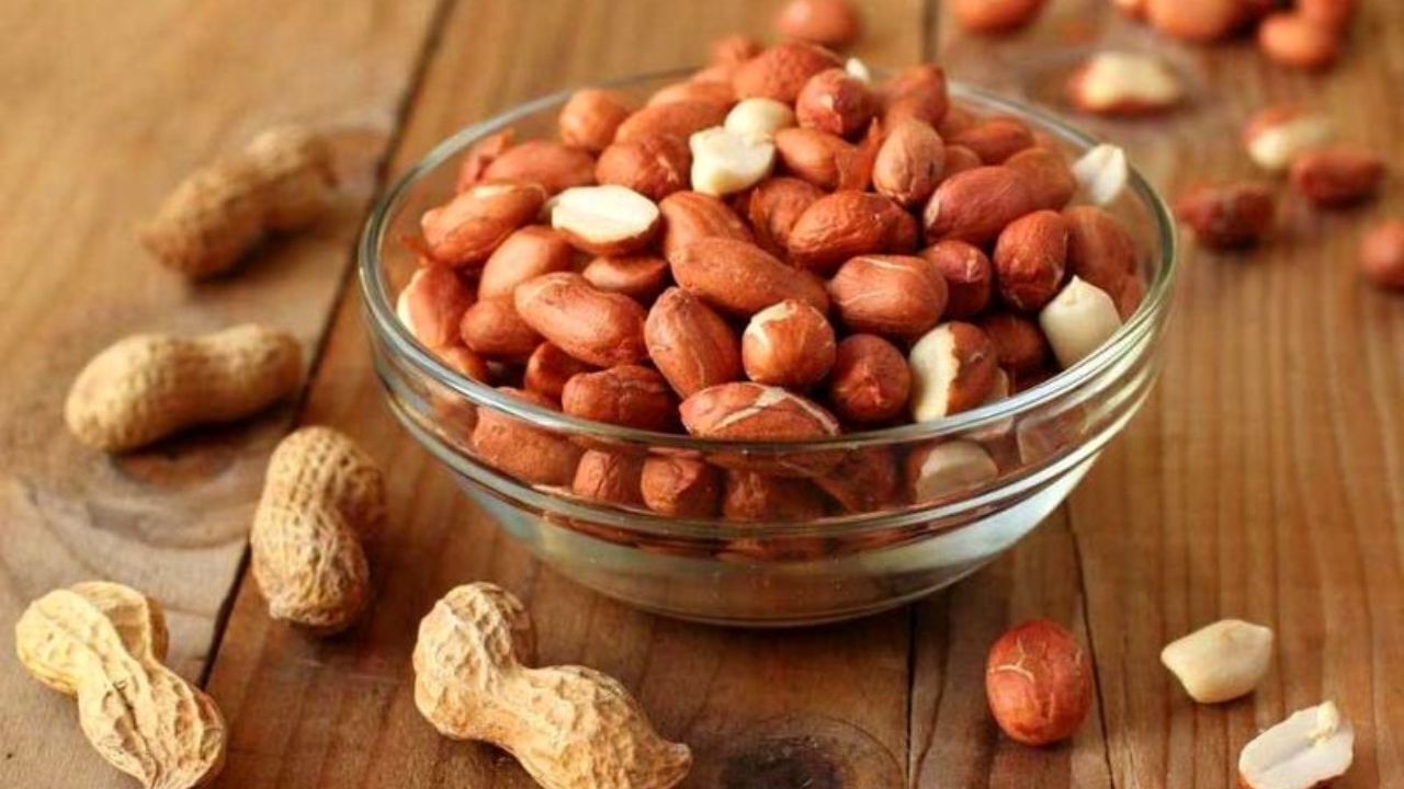 قیمت آجیل بالا رفت بادام زمینی فراوان شد