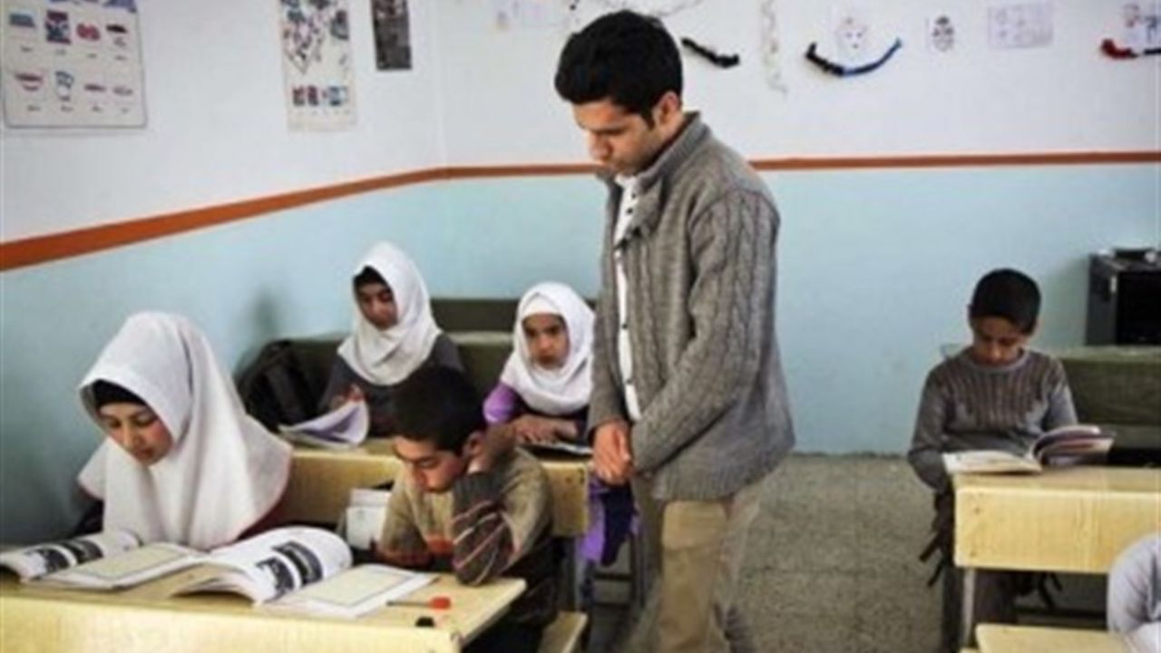 چه مشمولانی می‌توانند سرباز معلم شوند؟