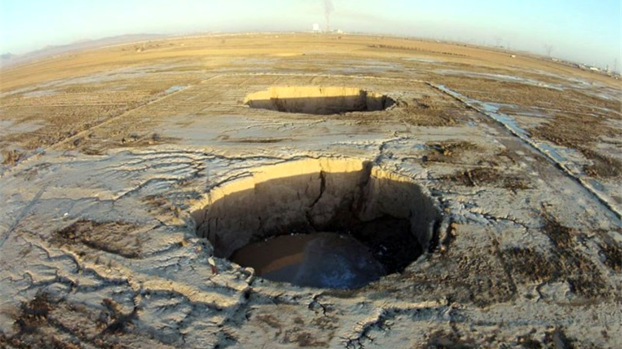 فروچاله عمیق در فارس + ویدئو