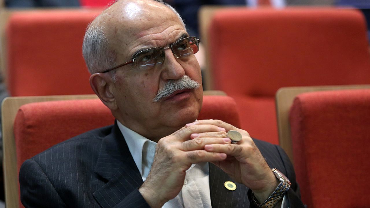 اصلاح قانون «جرم سیاسی» مطرح است نه فقدان تعریف آن/ متهمان سیاسی با اجرای جدی این قانون می‌توانند به صورت علنی و در حضور هیات منصفه محاکمه شوند/ جرم سیاسی موضوعاتی چون توهین، اشاعه اکاذیب و افترا به نظام را با قید شرایطی در بر گرفته است