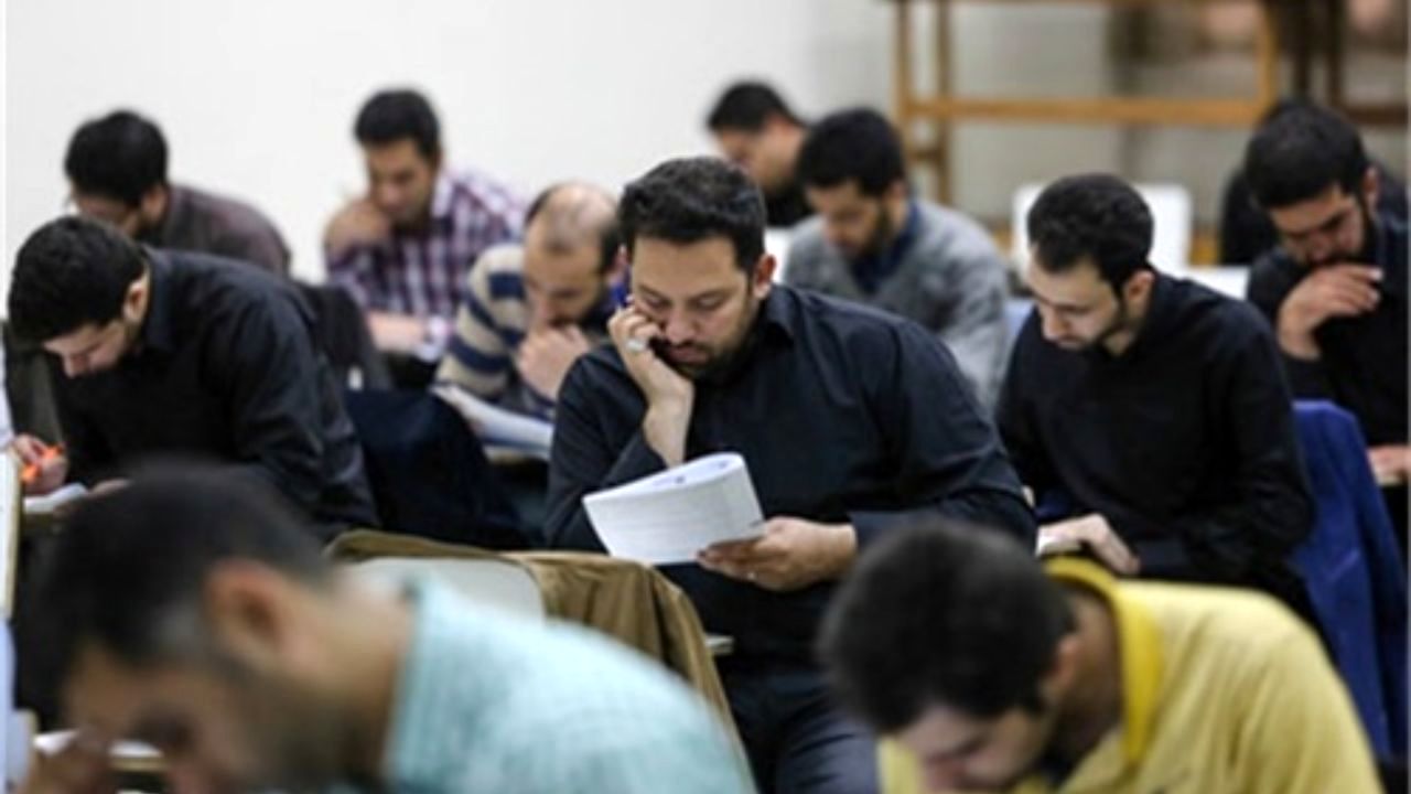 تعیین ظرفیت آزمون وکالت در دست چه کسانی است؟