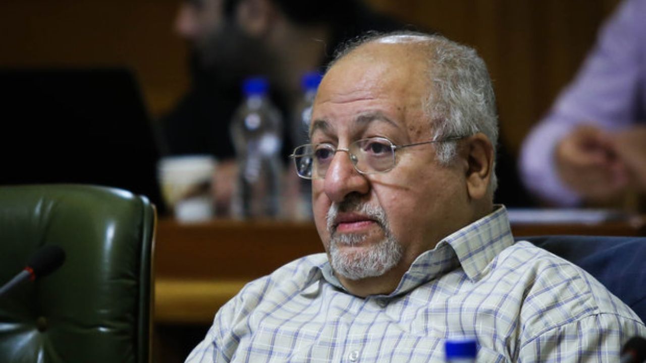 پاک شدن دیوار نگاره آیت‌الله طالقانی درخواست فرزندشان بود