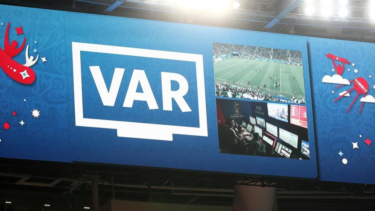 استفاده از VAR با تایید فیفا