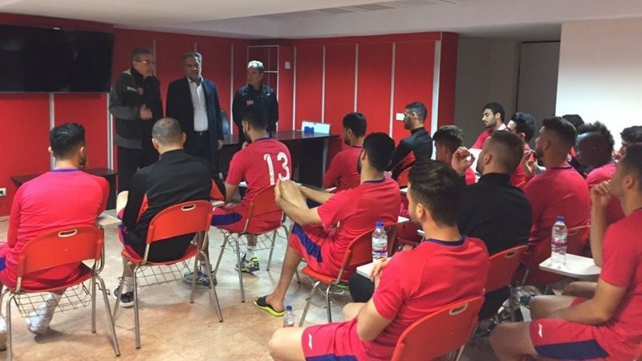 وعده مدیران پرسپولیس به بازیکنان؛ آخر هفته پول می‌رسد