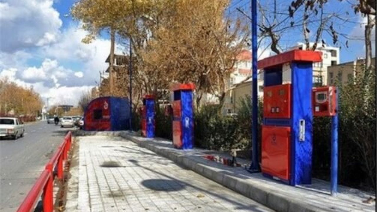 احداث جایگاه سوخت در پیاده‌رو شهرداری منطقه 2 پایتخت