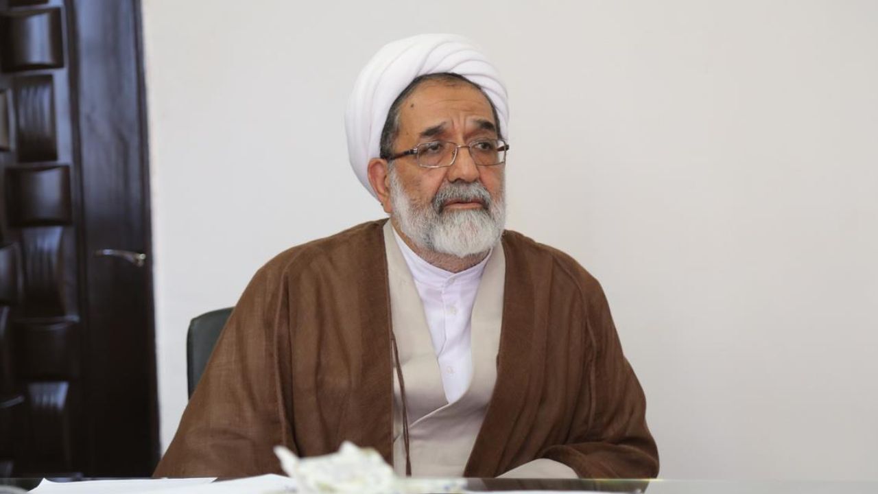 بی‌اطلاعی معاون تبلیغ حوزه علمیه قم از دعوت‌نامه قیام کفن‌پوشان علیه روحانی و لاریجانی‌ها