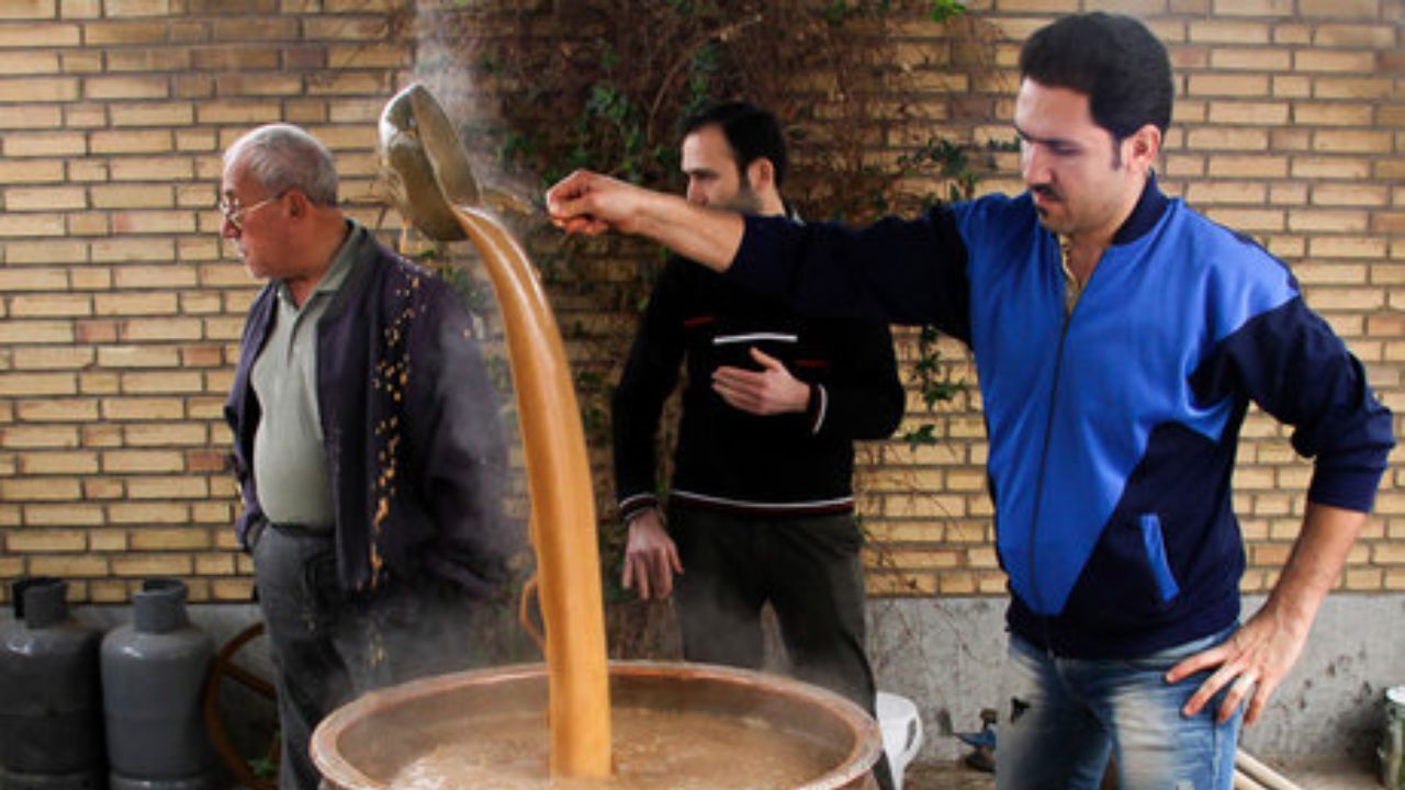 جشنواره سمنوپزان در سمنان برگزار می‌شود