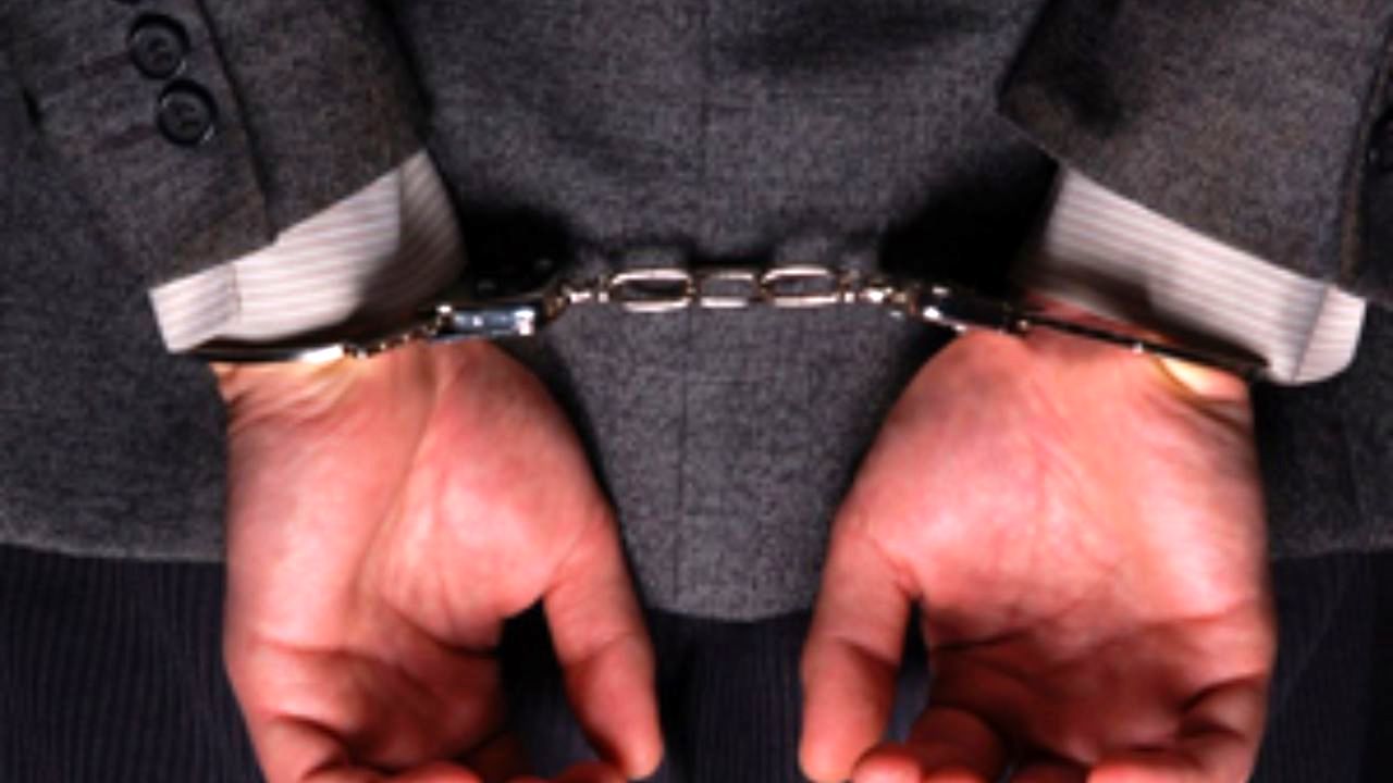 اختلاس رئیس سابق شعبه مرکزی بانک کشاورزی بیرجند