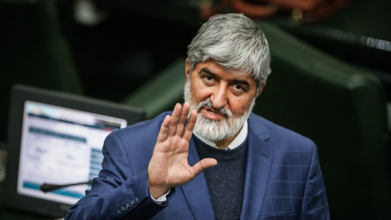علی مطهری: وقتی می‌خواهند درباره "حصر" رای بگیرند، اول می‌گویند رهبری مخالف رفع حصر است/ روحانی باید مصوبه رفع‌حصر را از شورای‌عالی امنیت ملی بگیرد/ برخی اعضای مجمع از خود رای مستقل ندارند/ مجلس خبرگان همه چیز را مطرح می‌کند غیر از وظایف اصلی خودش