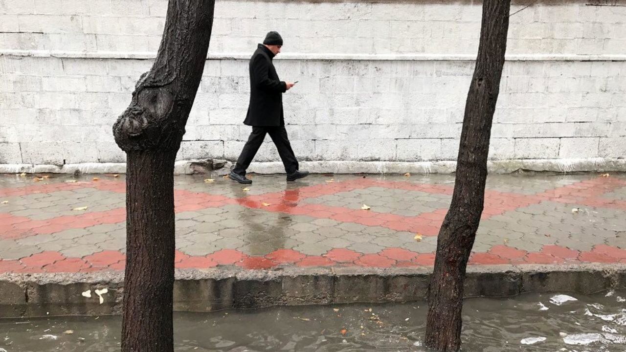 تهران فردا بارانی می‌شود