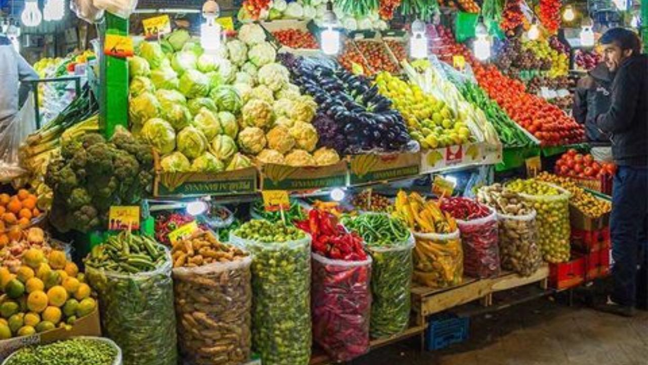 کارگران میادین میوه و تره‌بار شیفت‌بندی می‌شوند