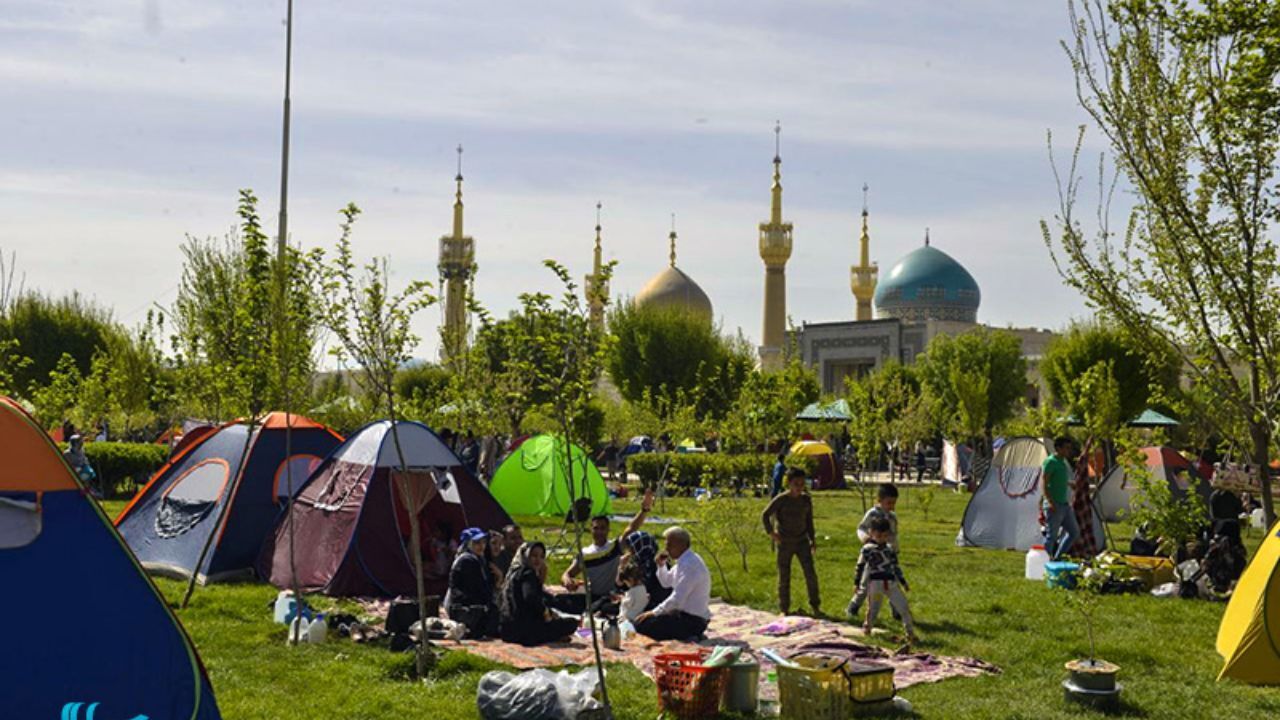 وزش باد و بارش پراکنده در تهران در روز طبیعت
