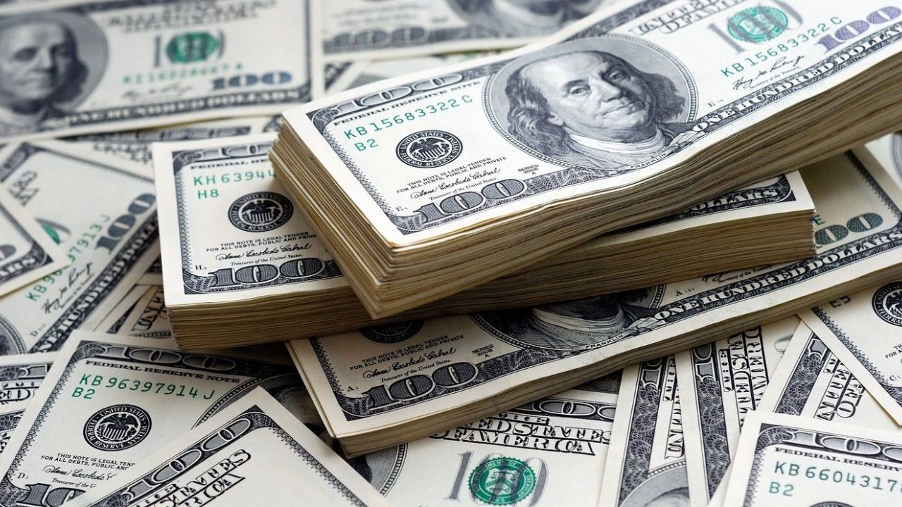 قیمت دلار کاهشی شد