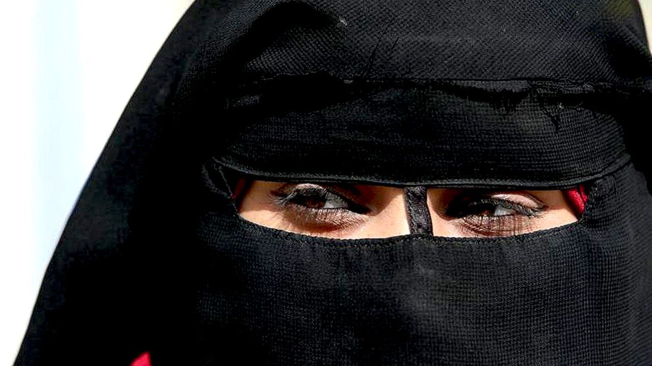 چالش جدید عروس‌های داعشی + تصاویر
