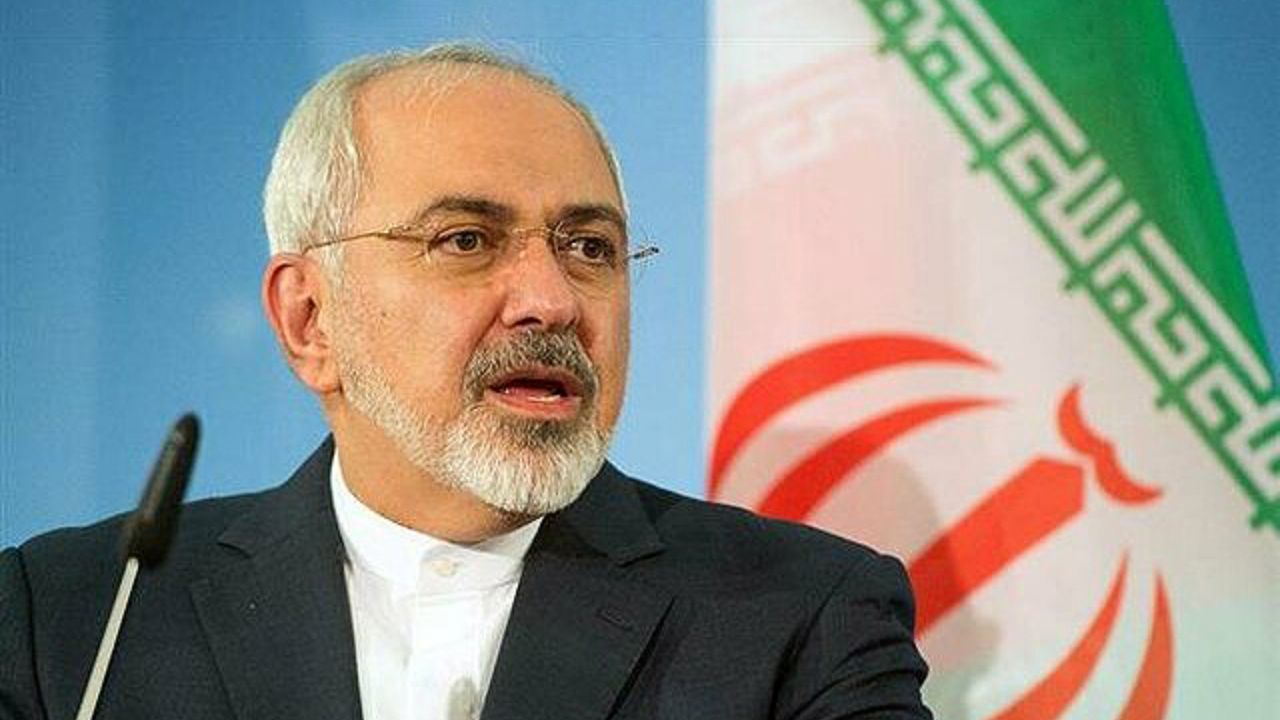 ابراز همدلی ظریف با مردم فرانسه در پی آتش‌سوزی در «نوتردام»