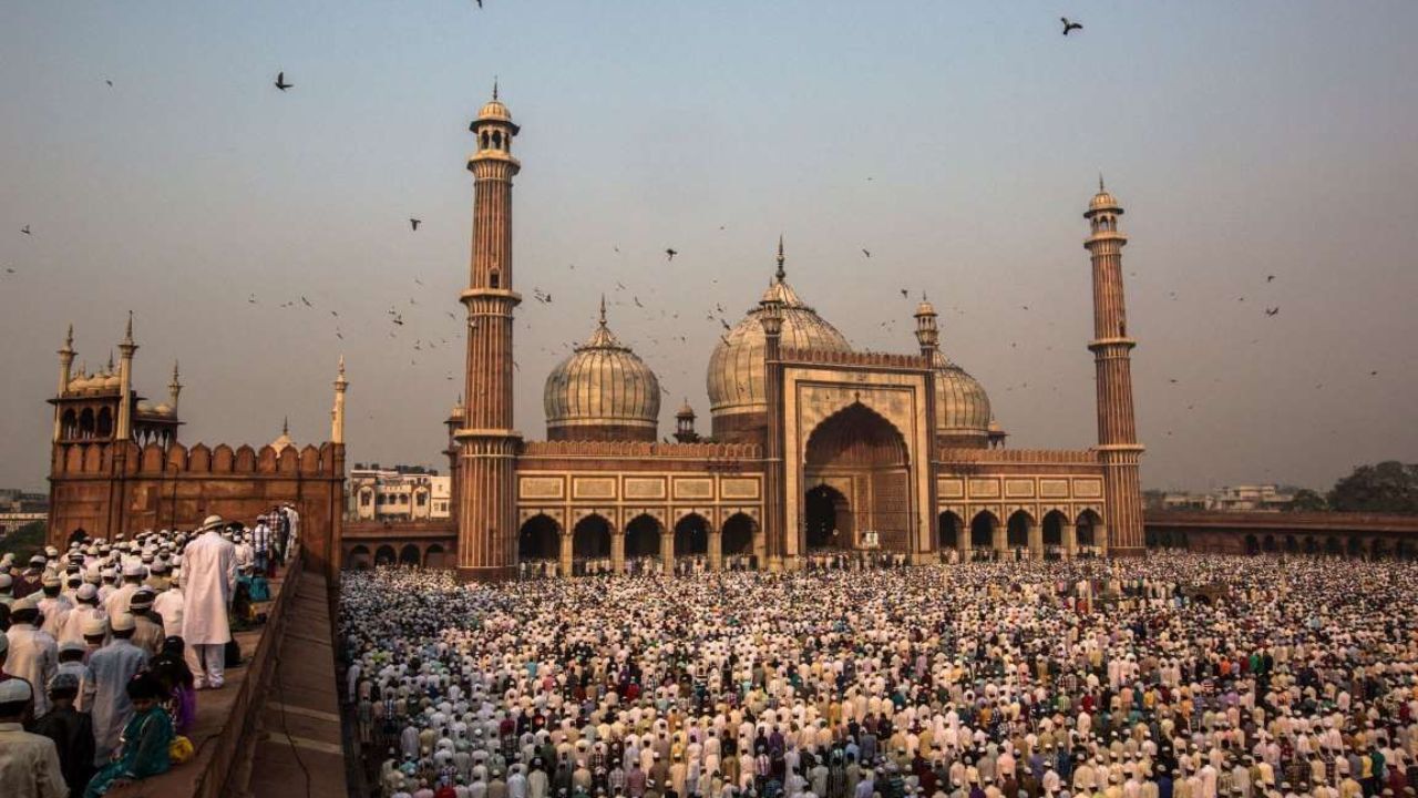 درخواست ورود زنان به مساجد در دیوان عالی هند بررسی می‌شود