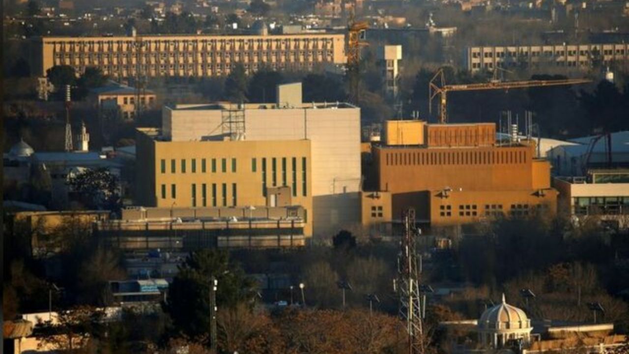 کاهش تعداد دیپلمات‌های آمریکا در افغانستان از ماه آینده آغاز می‌شود