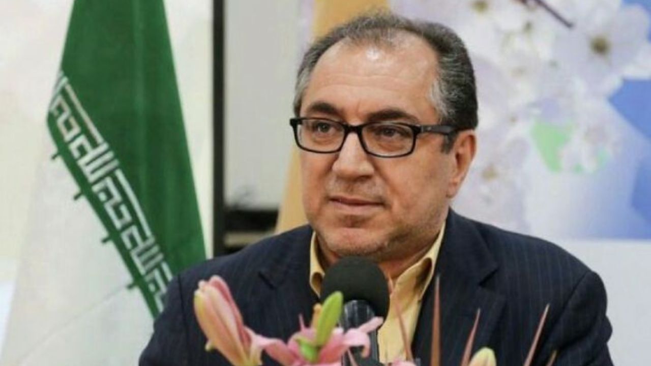 تفکیک وزارت صنعت، معدن و تجارت در توزیع کالاهای اساسی خلل ایجاد می‌کند