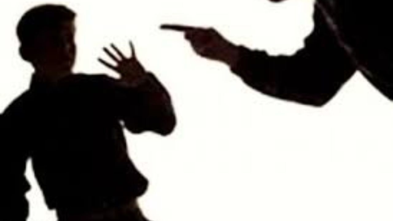 توضیح آموزش‌و‌پرورش درباره تنبیه دانش‌آموزی که به آسیب چشمش منجر شد
