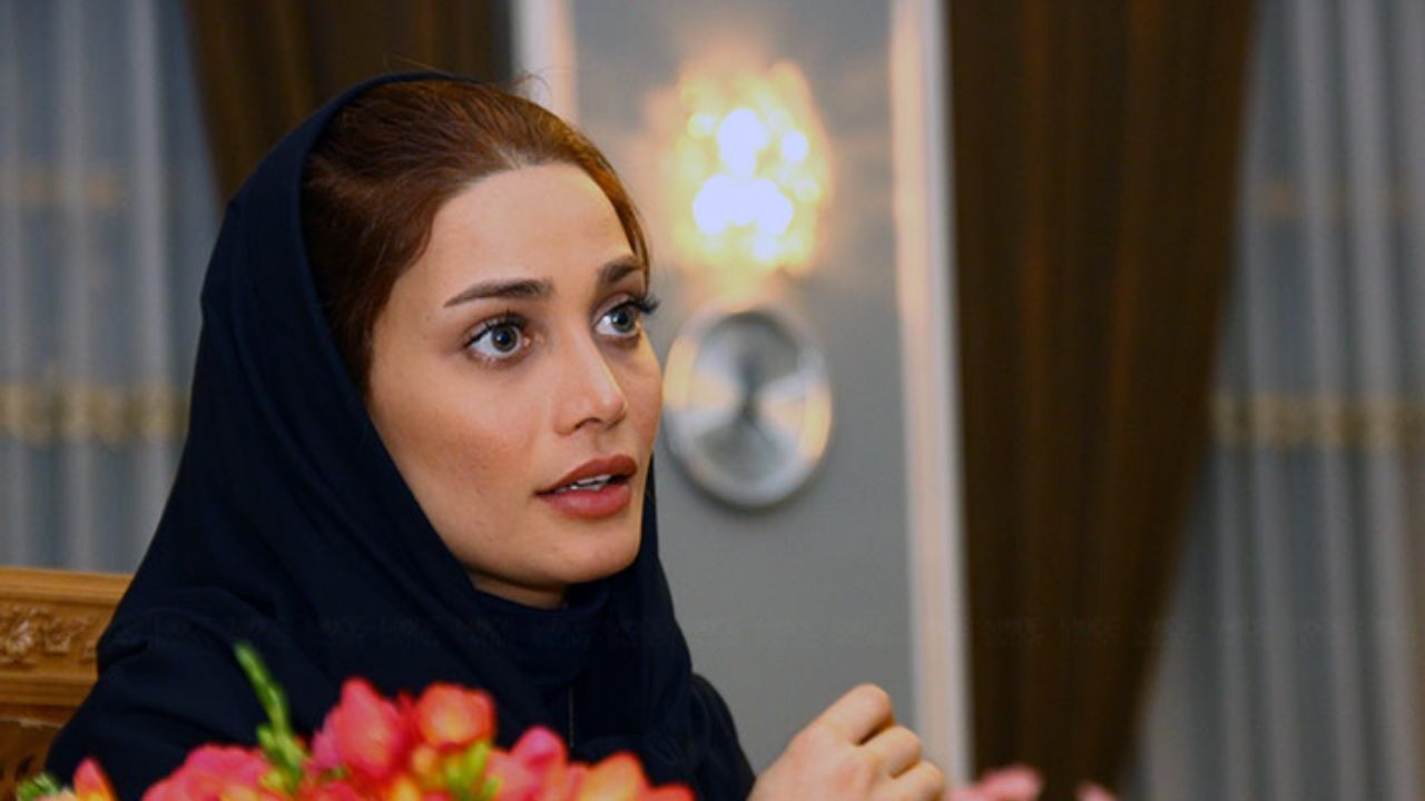 بازیگری که برای دیدن دربی لباس پسرانه پوشید