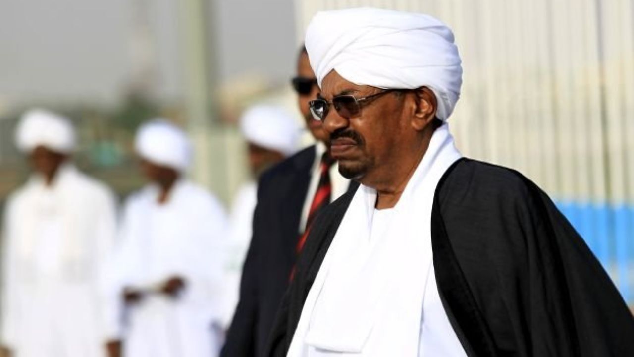 دستور دادستانی سودان برای آغاز بازجویی از عمر البشیر