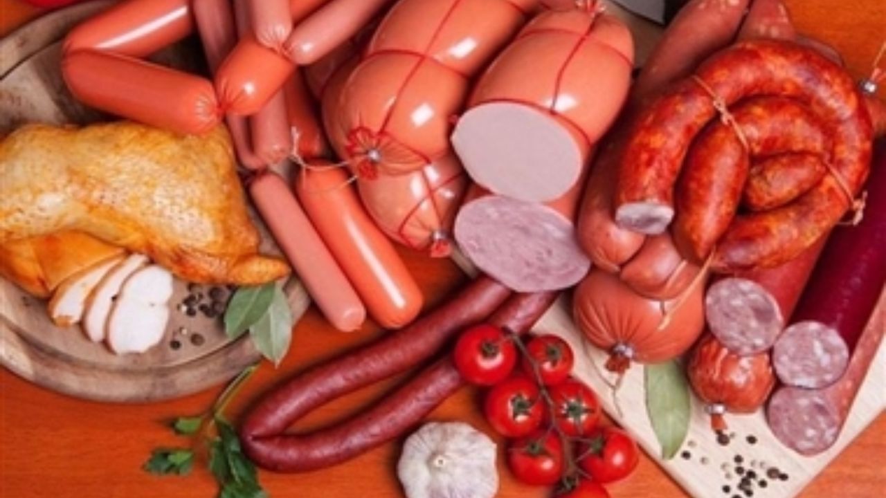 تولید فرآورده‌های گوشتی در محل عرضه و واحد‌های صنفی ممنوع است