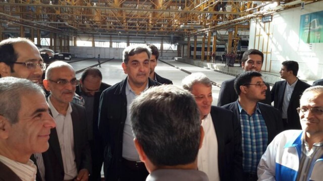 بازدید شهردار از کارخانه واگن‌سازی تهران