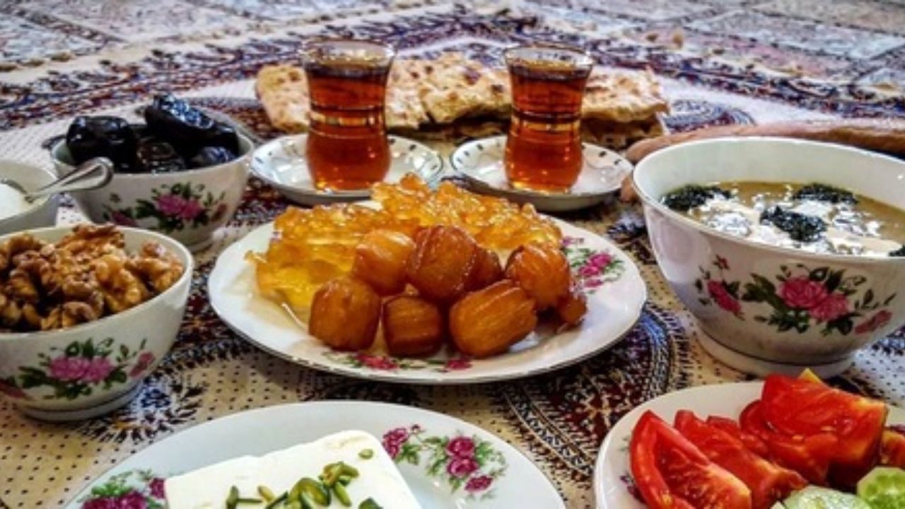 عوارض روزه گرفتن بدون سحری چیست؟/ تاثیر مصرف خرما در تنظیم قند خون
