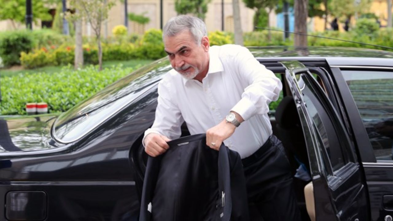 علت علنی نبودن دادگاه برادر رئیس جمهور چیست؟
