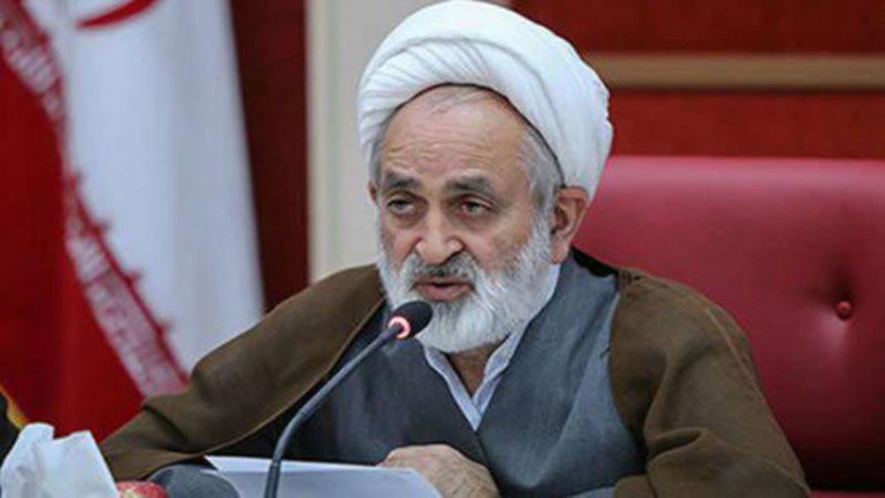شنیده شده شخصی با مدیریت 400 پیامک برای خودروها قیمت‌گذاری می‌کند/ فضای مجازی باید یک متولی پیدا کند