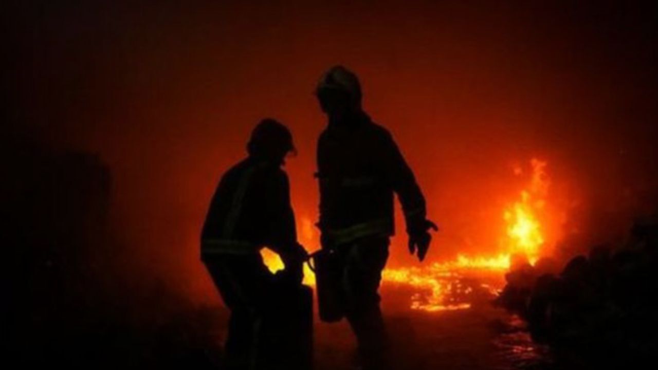 آتش‌سوزی در مجموعه ورزشی انقلاب