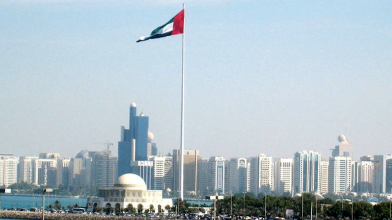 امارات به سرمایه‌گذاران اقامت دائم می‌دهد