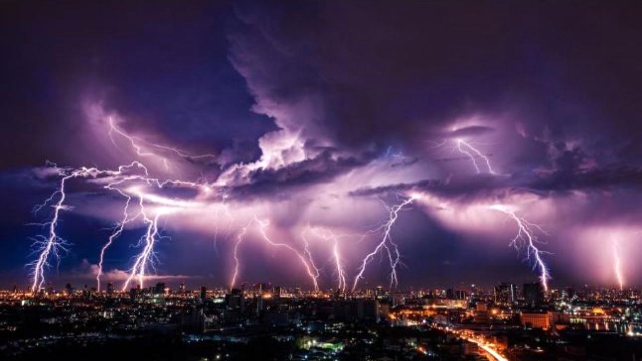 چگونه در توفان و رعد و برق زنده بمانیم؟