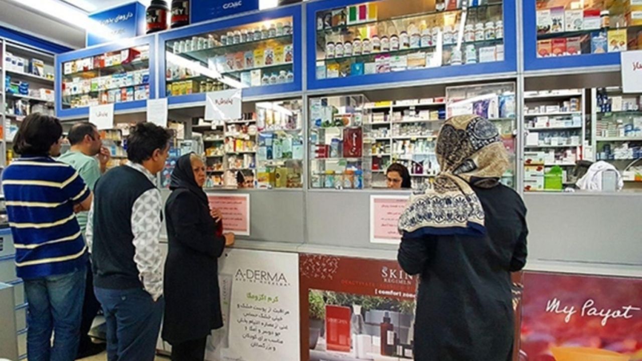 چرا بیمه در پرداخت طلب داروخانه‌ها بی‌نظم است؟