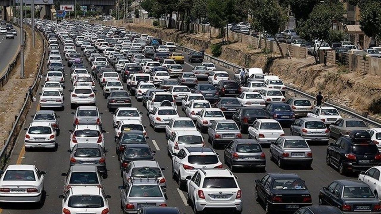 تداوم ترافیک در 4 محور پرتردد