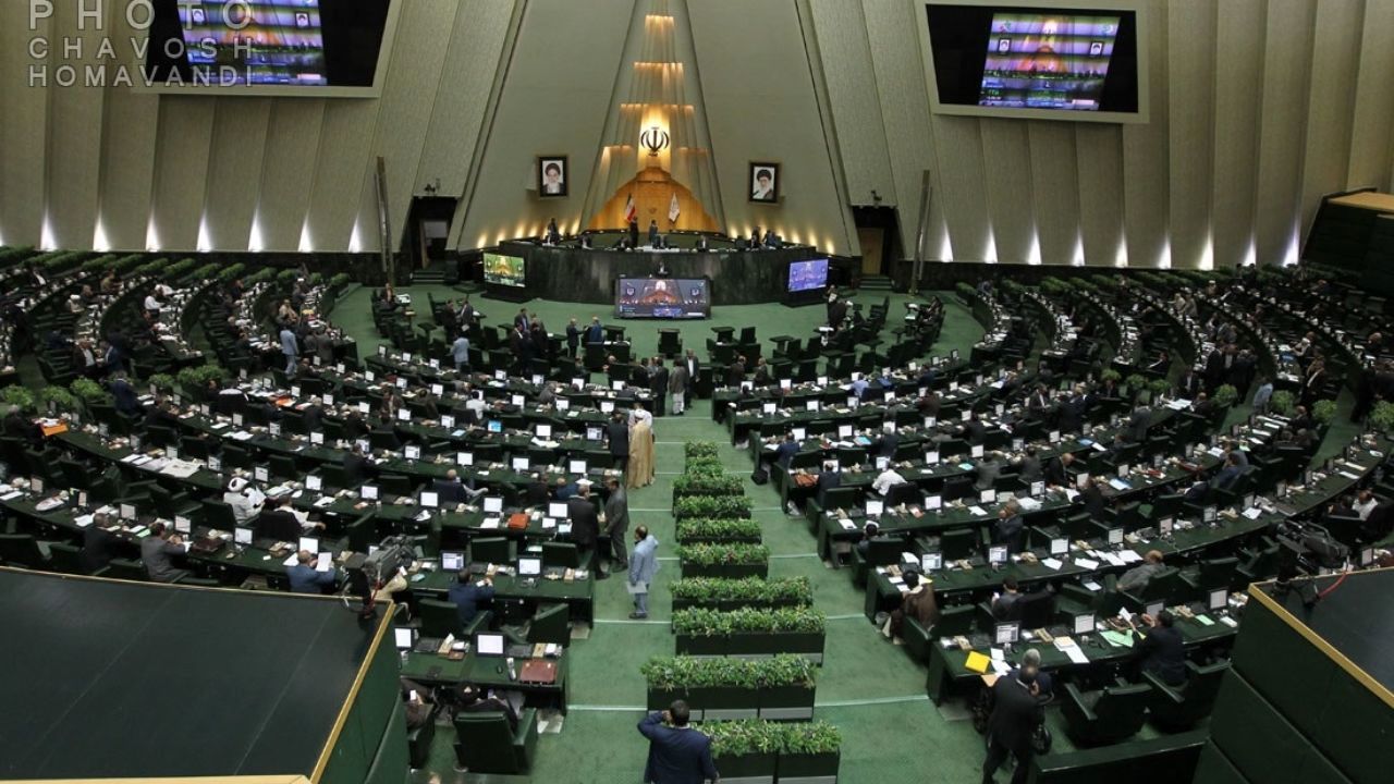 نمایندگان خواستار صرف نظر دولت برای تشکیل وزارت بازرگانی شدند