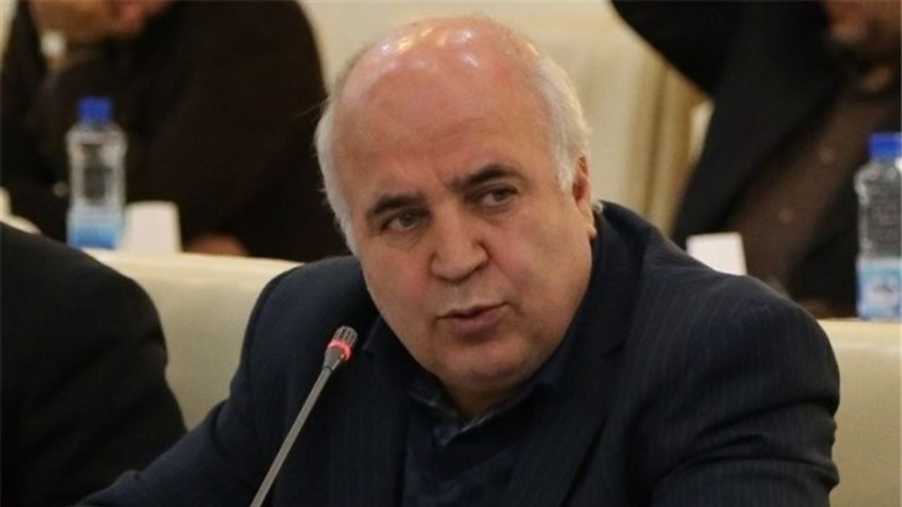 وقوع خاموشی در تابستان محتمل است/ تهرانی‌ها 348 میلیارد تومان پول برق بدهکارند/ مشترکان اداری مصوبه صرفه‌جویی دولت را اجرا نکردند