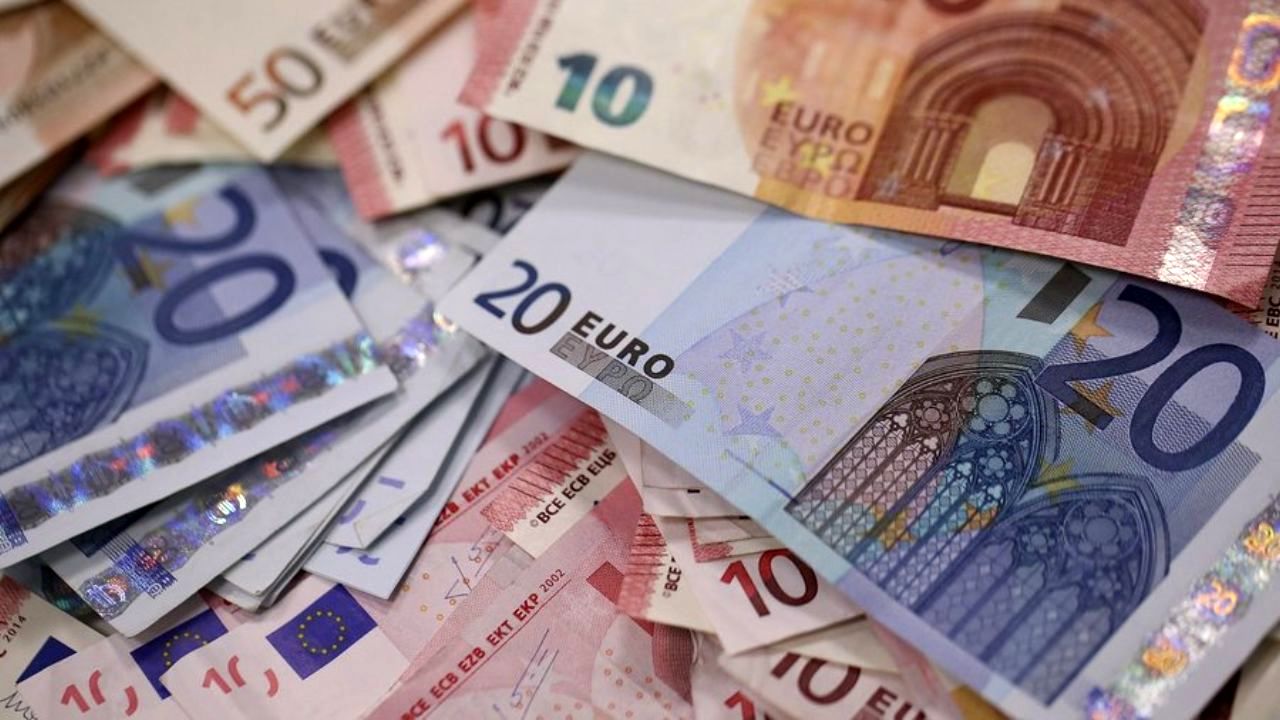 نرخ دولتی 32 ارز افزایش یافت