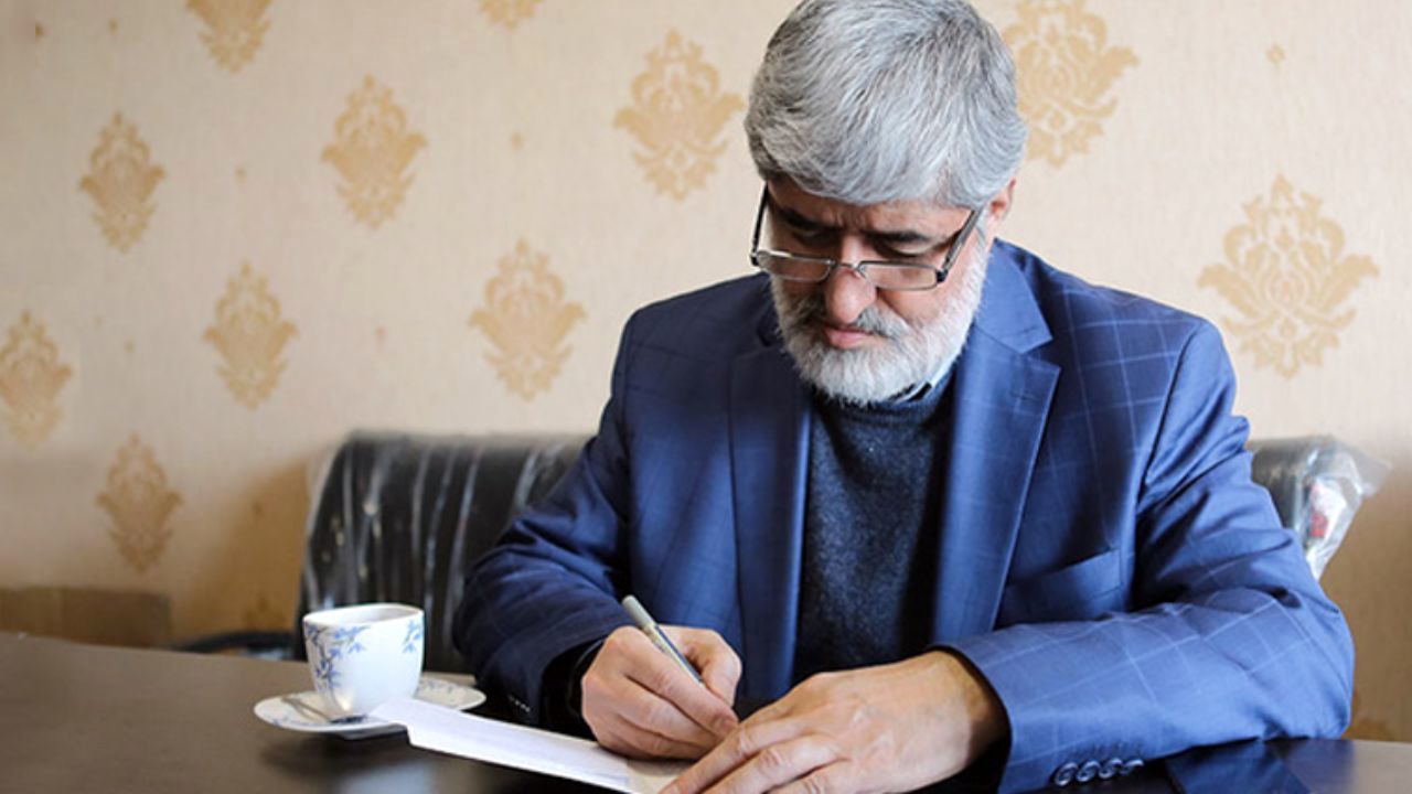 مامور تجسس در سفرهای شخصی بازیگران نیستیم