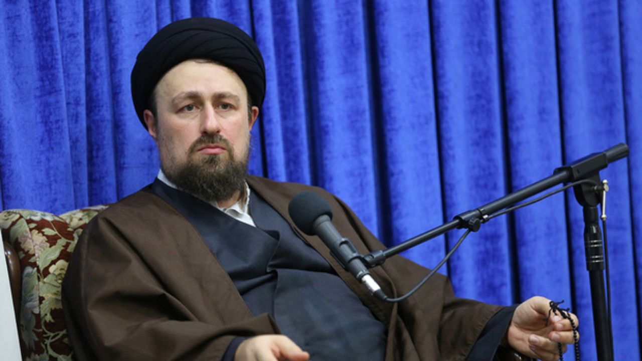 ایران از جنبه‌های مختلفی برای مقابله با ظلم توانمند است/ وحدت مذاهب شعار کلیدی انقلاب بوده است