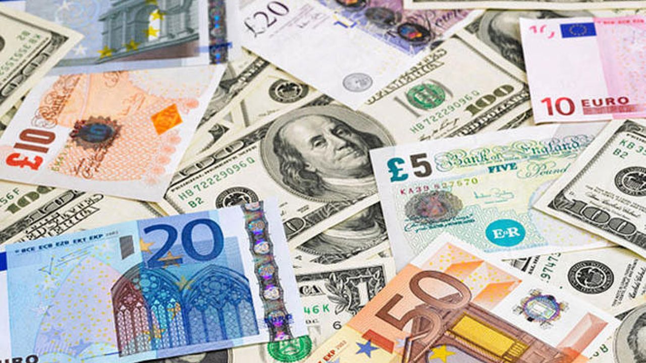کاهش ارزش 29 ارز در بازار بین‌بانکی