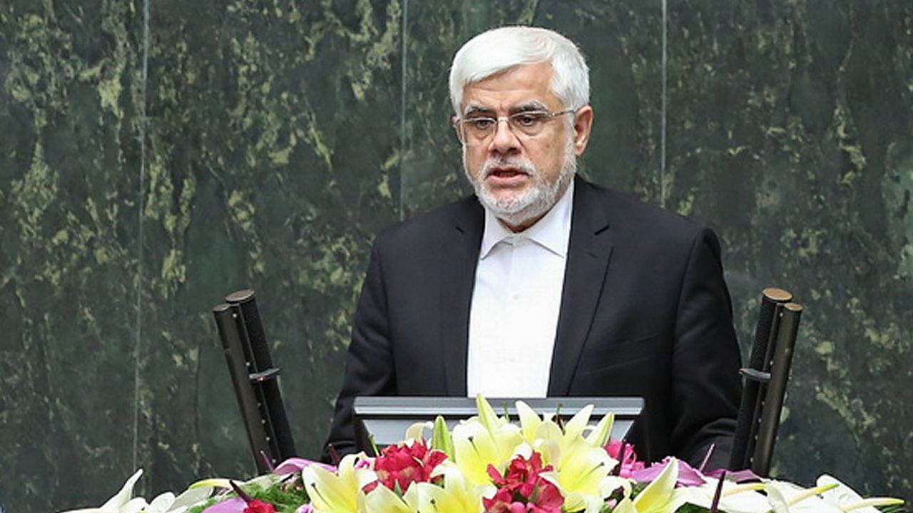 هدف میان‌مدت باید حفظ برجام و عدم بازگشت مجدد به شورای امنیت باشد/ رییس قوه‌قضاییه در مسیر بازگشت اعتماد از دست رفته مردم، ثابت‌قدم باشد/ دولت و مجلس هیچ مصلحتی را بالاتر از مبارزه با فساد و رانت قرار ندهند/ همبستگی و اقتدار ملی می‌تواند در سایه رفع حصر ا