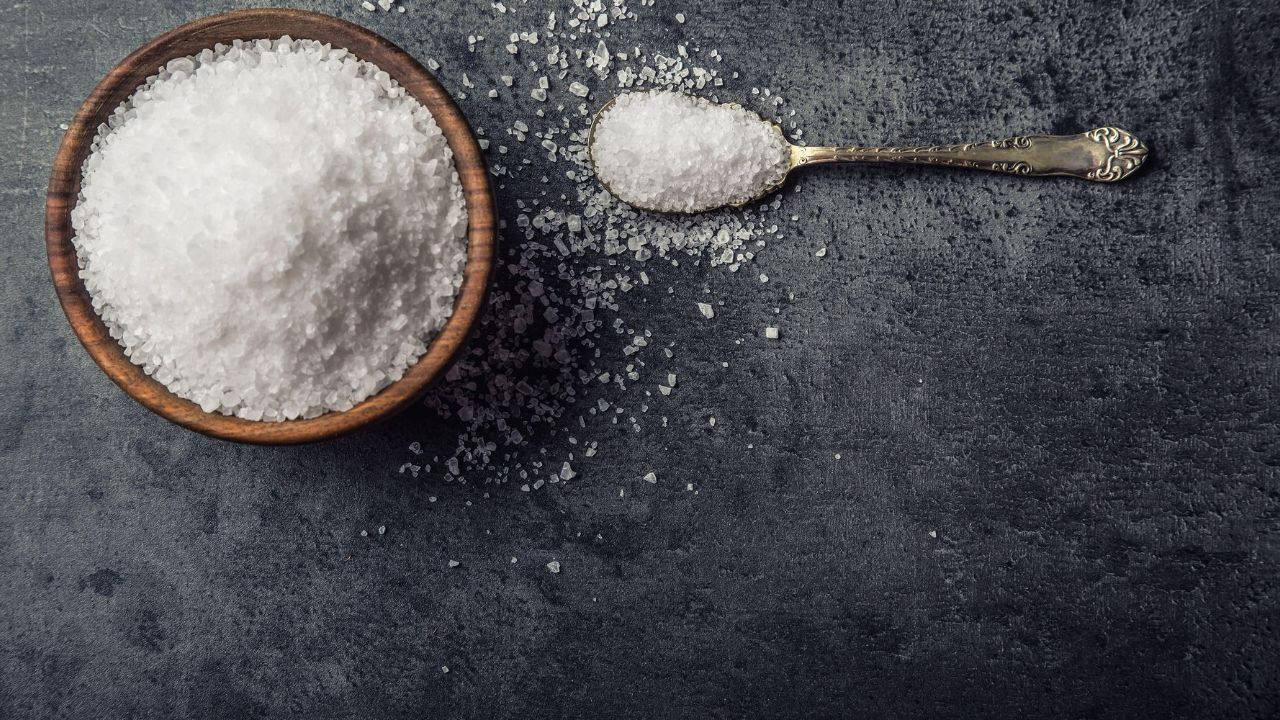 نخوردن «نمک» را یاد بگیریم