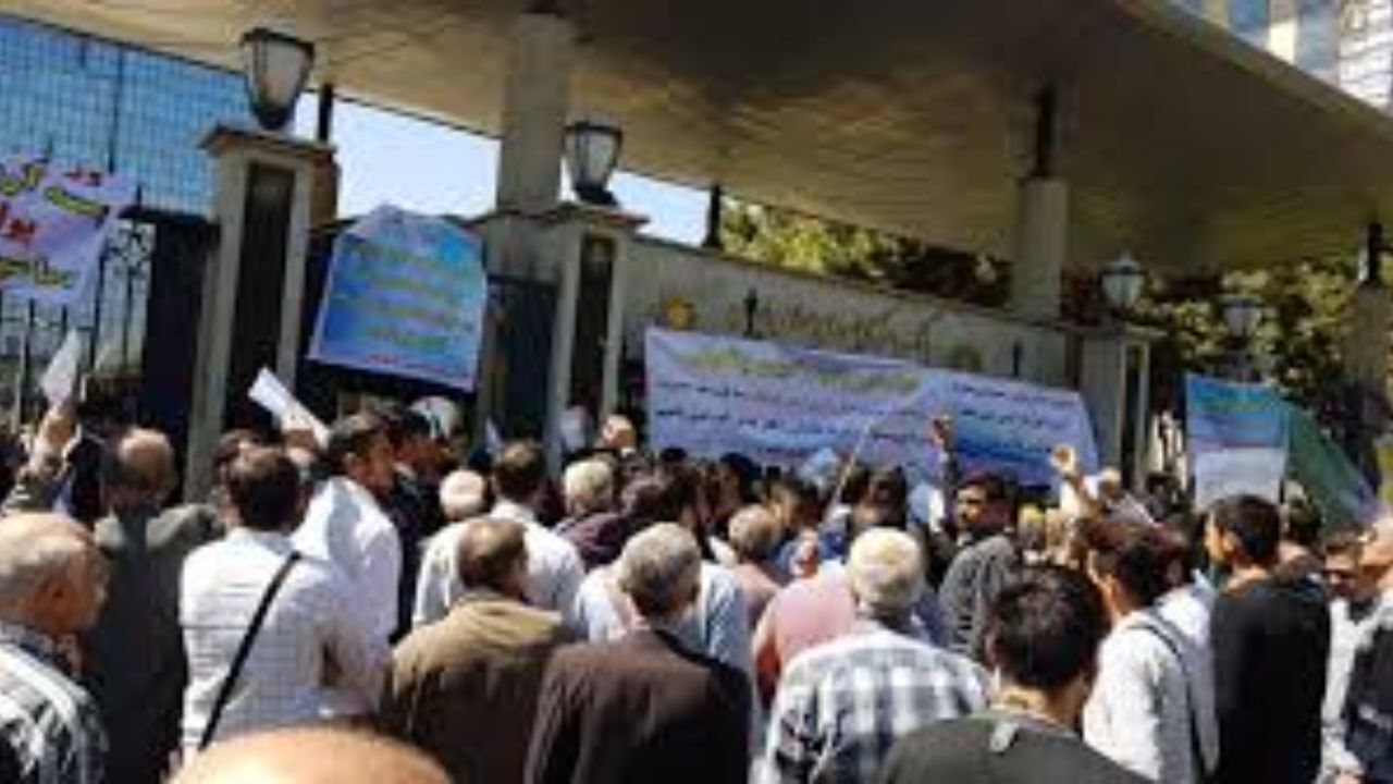  خسارت موسسات مالی غیرمجاز از جیب مردم جبران نشود 