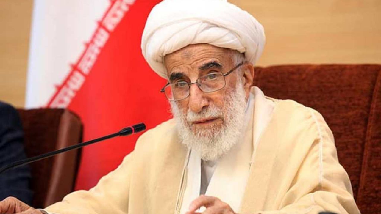 امروز با دشمنی‌های دیوانه‌وار آمریکا روبرو هستیم/ دشمن می‌خواهد ما را برای نگهداری از ارزش‌ها زمین بزند